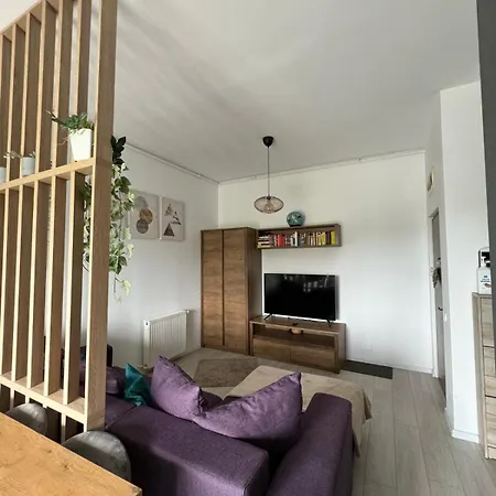 Alexia Bliss Coresi Appartamento