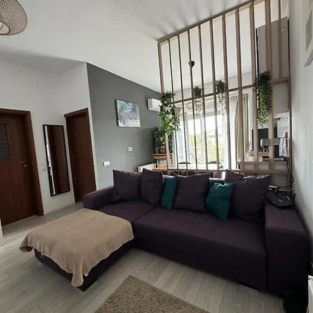 Alexia Bliss Coresi *